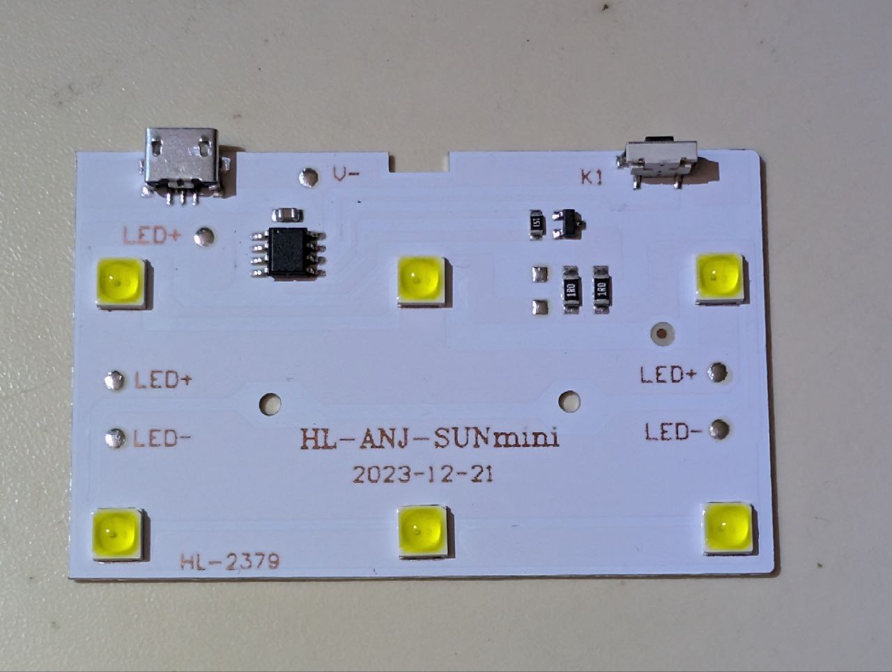 Here should be a image of a 'Cheap NoName UV Lamp PCB'